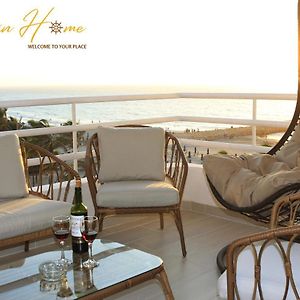 Elegant Apartment Ocean - Beach Front 2Br 6 Floor